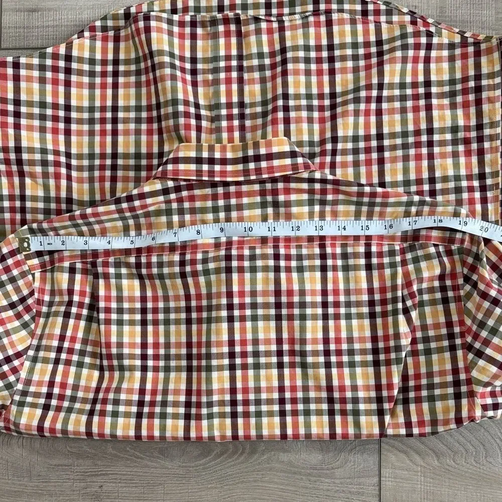 L.L. Bean Men's Checkered Traditional Fit‎ Button Down Shirt, size M-REG